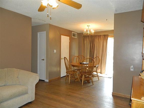 3rd image of 357 Green Acres Dr