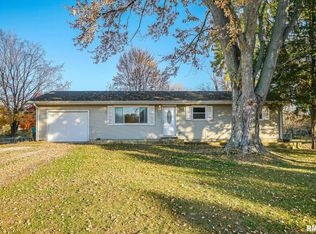 1334 Crestview Ave, East Peoria, IL 61611