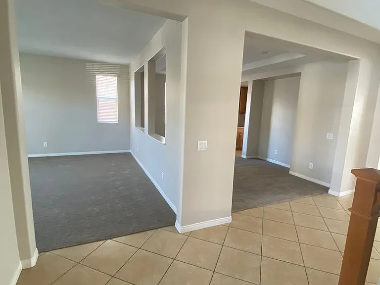 36772 Maxmillian Ave — Photo 5
