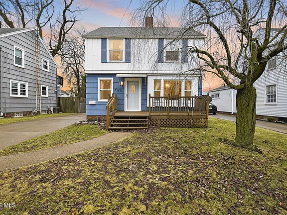4th image of 1221 Eleanor Ave