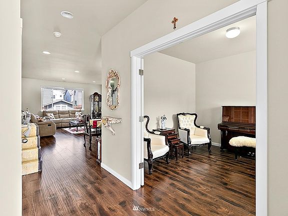 5th image of 4338 Chatterton Avenue SW