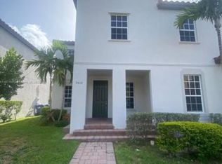 9408 SW 171st Pl, Miami, FL 33196
