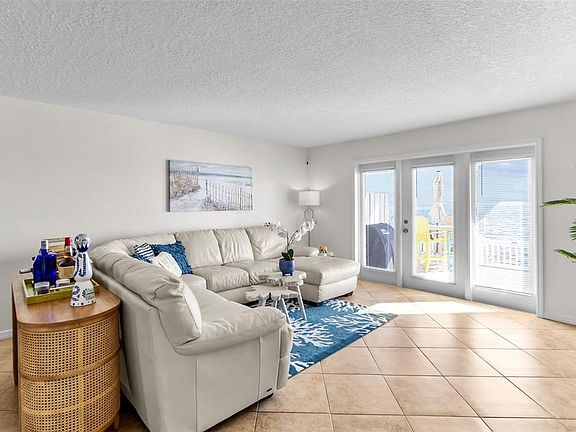 4th image of 5026 COQUINA KEY DRIVE SE #5026