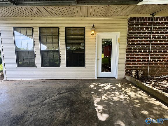 4th image of 300 County Road 59