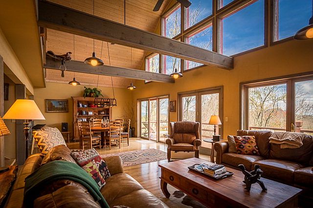 1st image of 605 Little Sugar Ln