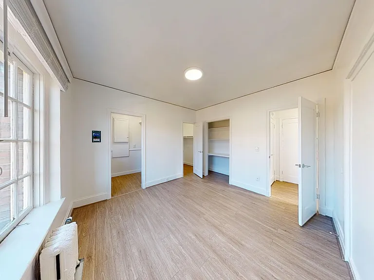 2500 Durant Avenue — Photo 16