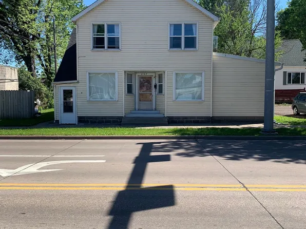2107 Birch St, Eau Claire, WI 54703