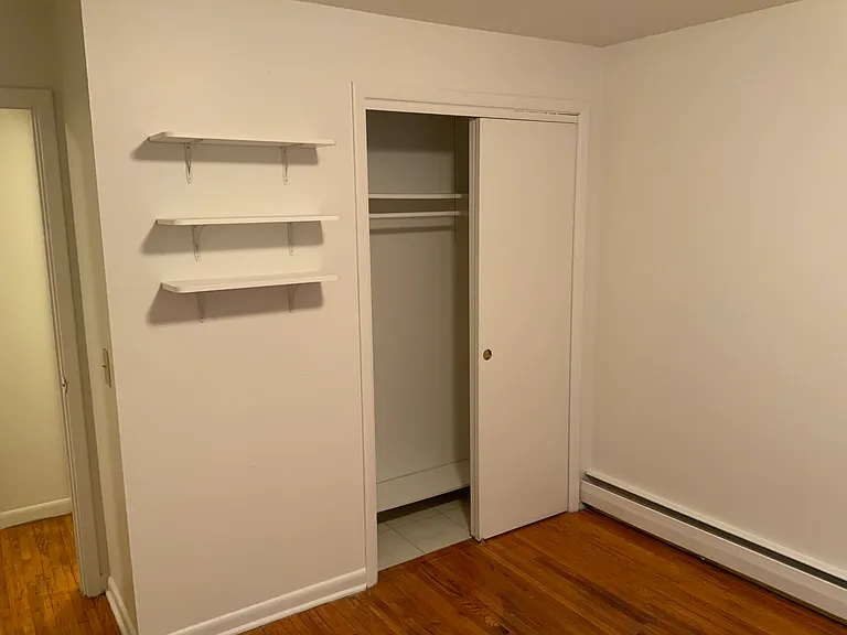 1006 Broadway St — Photo 98