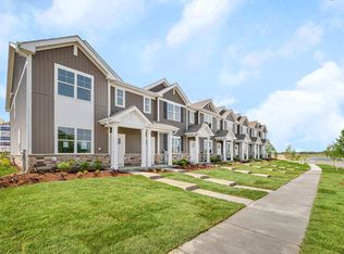 2240 Barbera Dr, Oswego, IL 60543