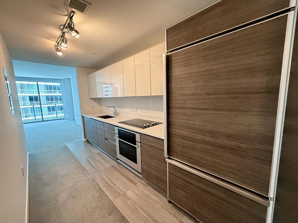 1100 S Miami Ave #2106