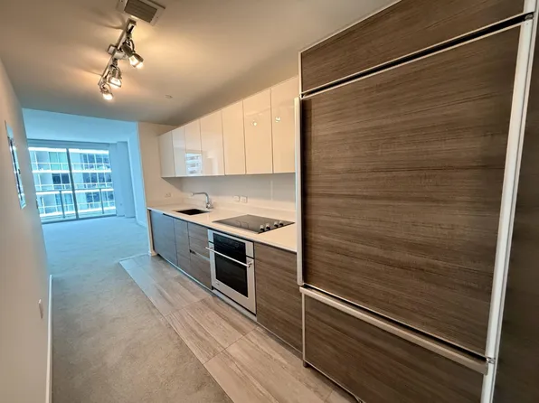 1100 S Miami Ave APT 2106, Miami, FL 33131