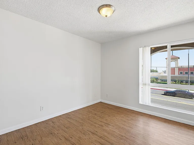 475 E Foothill Blvd — Photo 26