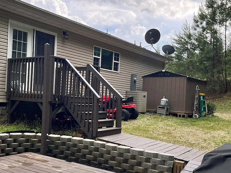 147 S Yadkin River Rd — Photo 11
