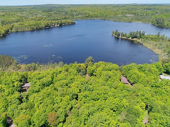 North Lake's shoreline