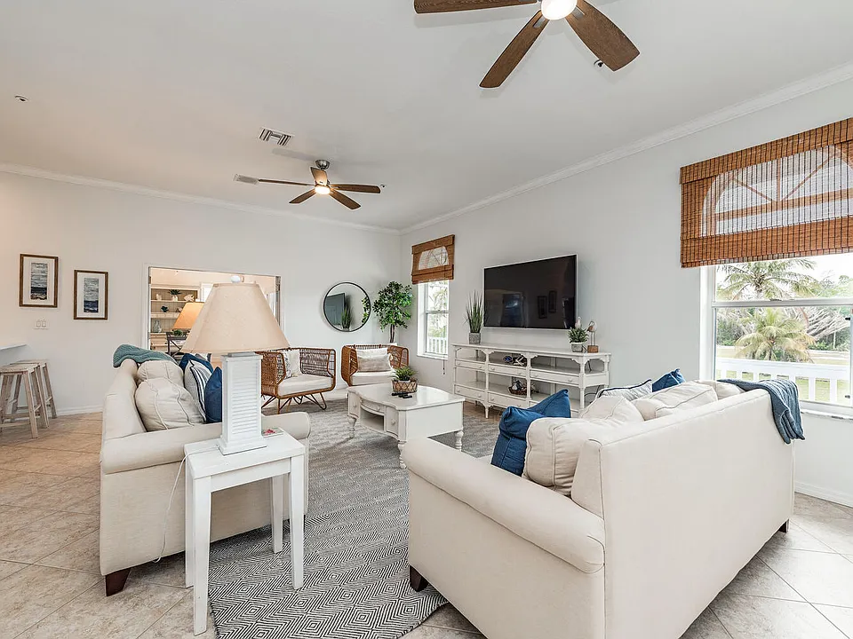 27537 Hickory Bay Dr