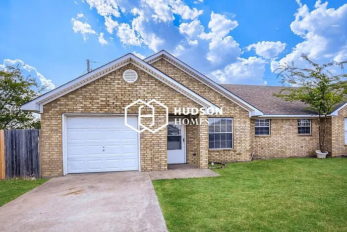 127 Carly Ln