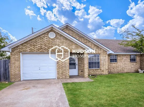 127 Carly Ln, Mabank, TX 75147
