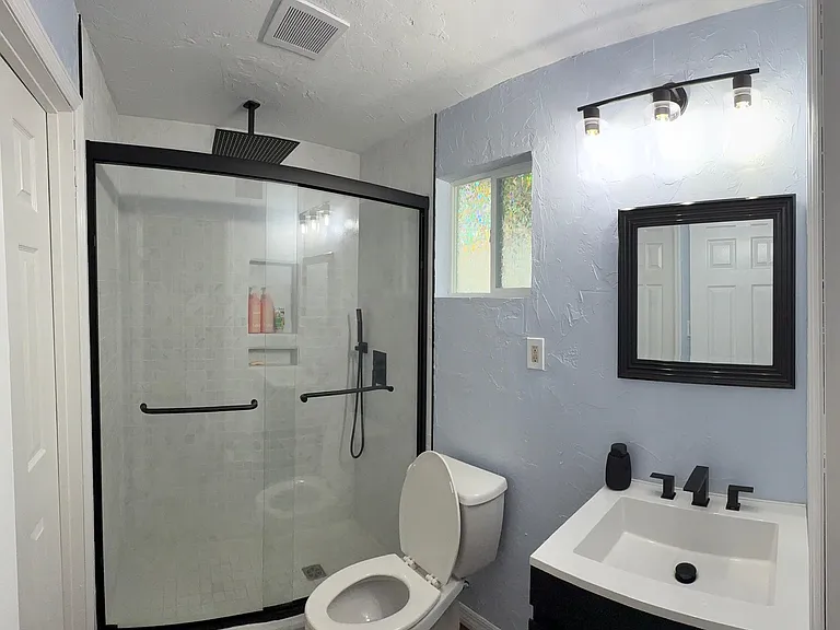 1144 Myrtle St — Photo 7