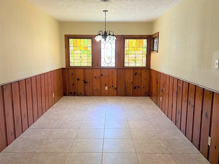 903 Lamonte Ln — Photo 11