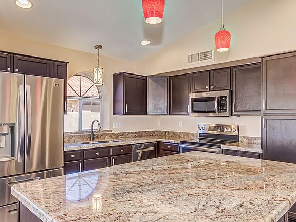 4th image of 2303 E Cathedral Rock Dr