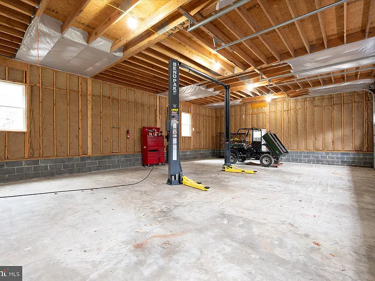2942 Southaven Dr — Photo 34