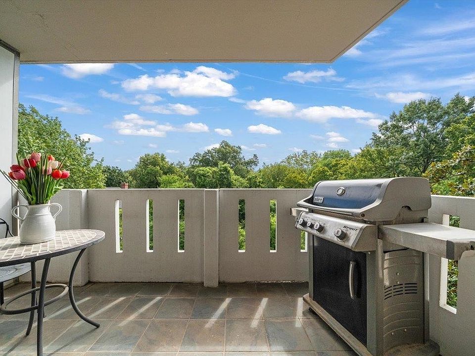 1st image of 1960 Parkway Ave #510