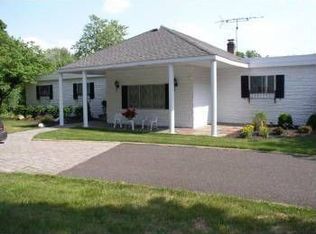 113 Perryville Rd, Pittstown, NJ 08867