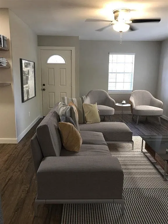 1820 Pine Village Dr, Unit 1822 — Photo 1