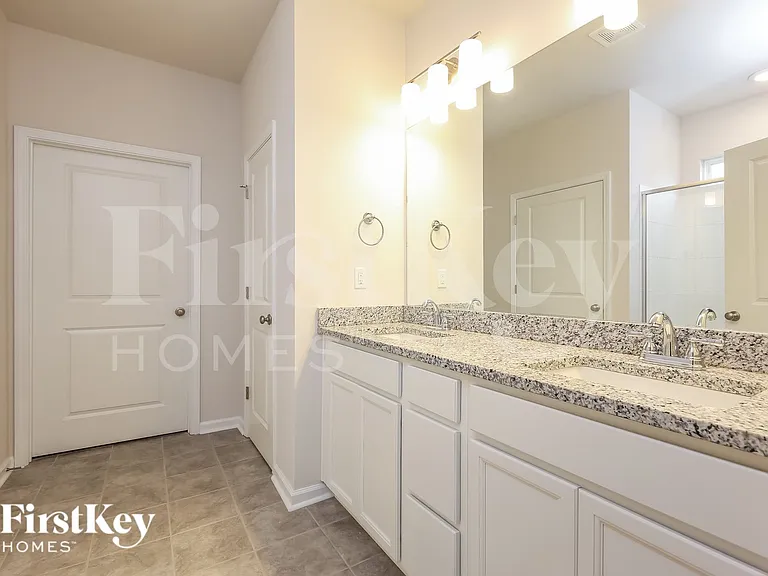 415 Stonefence Dr — Photo 9