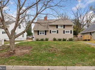 5716 Crawford Dr, Rockville, MD 20851