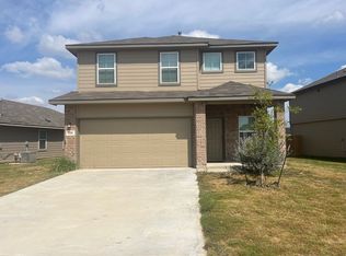 116 Bunkers Hill Rd, Floresville, TX 78114