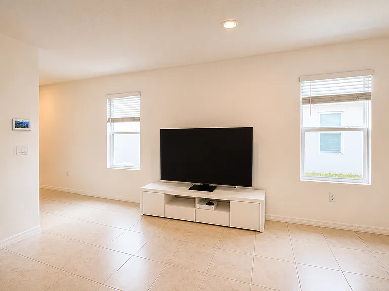 913 Silverbell Trl #913 — Photo 9