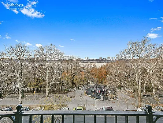 Rented by Sotheby's International Realty | media 3