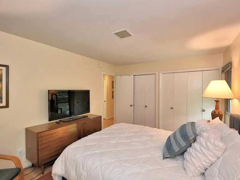 2268 Pine Ln — Photo 19