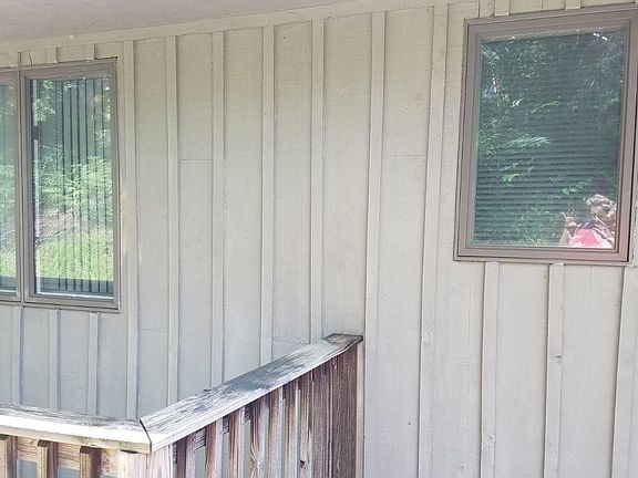 3rd image of 815 Roanoke Blvd #815