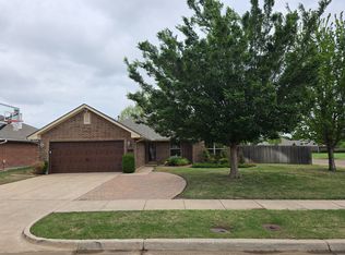 2801 Victoria Dr, Norman, OK 73072