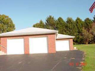 Garage/Heated/220 line