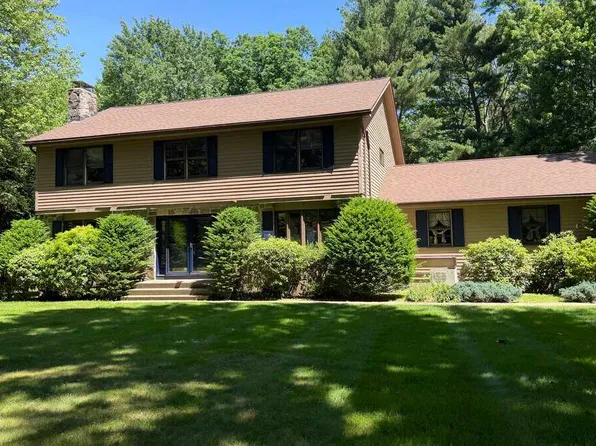 54 Ladyslipper Ln, Northampton, MA 01062
