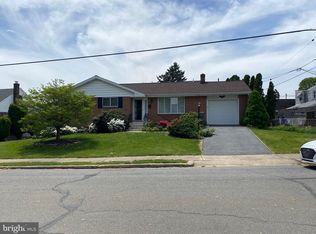 314 Crestmont St, Reading, PA 19611