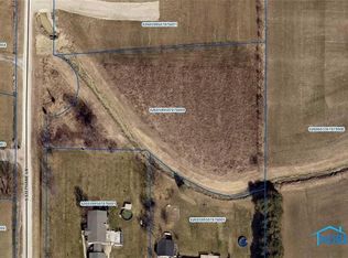 2424 S Stephanie Ln, Oak Harbor, OH 43449