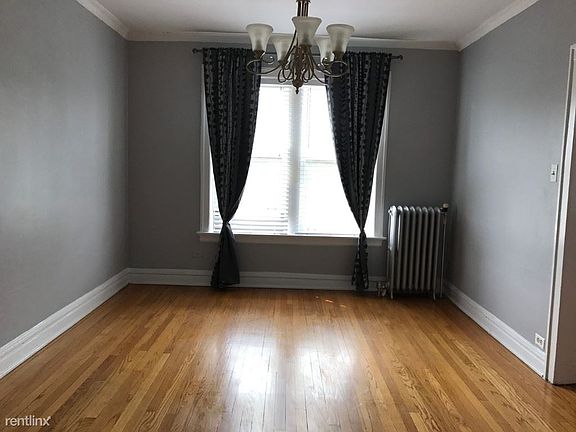 2nd image of 3954 N Southport Ave #2B