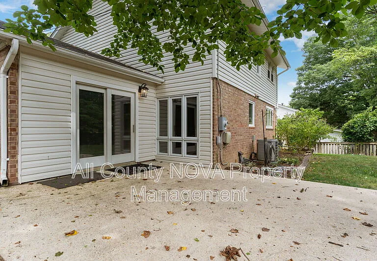 4126 Lenox Dr — Photo 33
