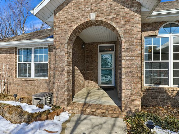 3rd image of 4033 W Tarkio Street