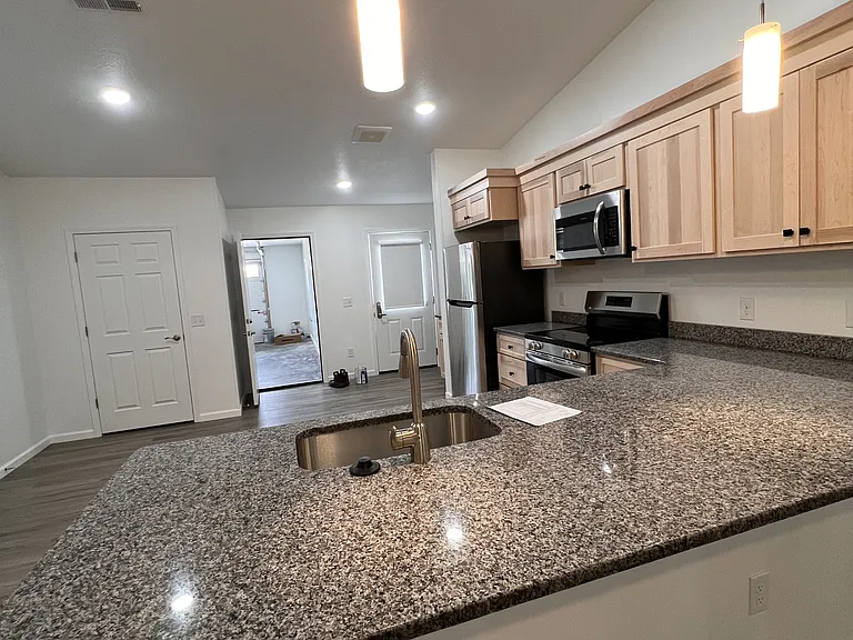 212 S Taylor St — Photo 22