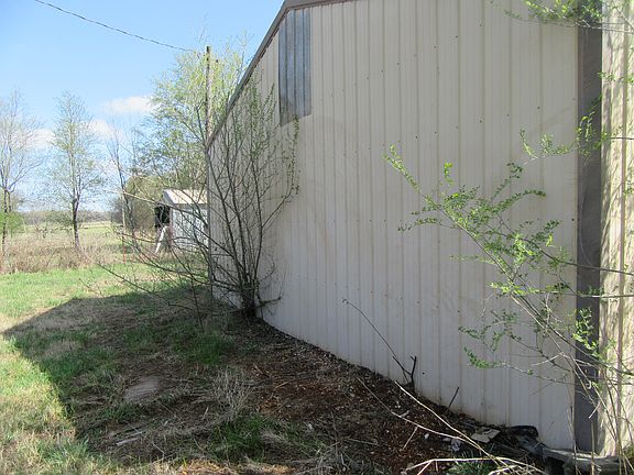 4th image of 331 W Chincapin St