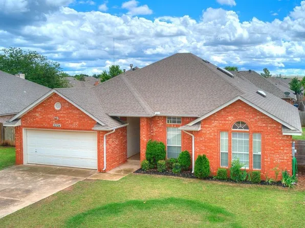 2004 Sagewood Dr, Edmond, OK 73013