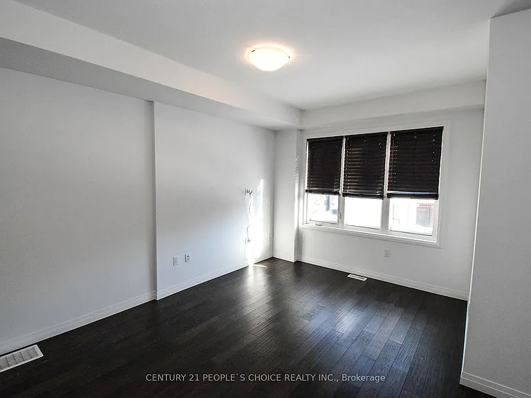 15 Hoffman Ln — Photo 16