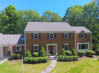 17 Hemlock Ln, Kinnelon, NJ 07405