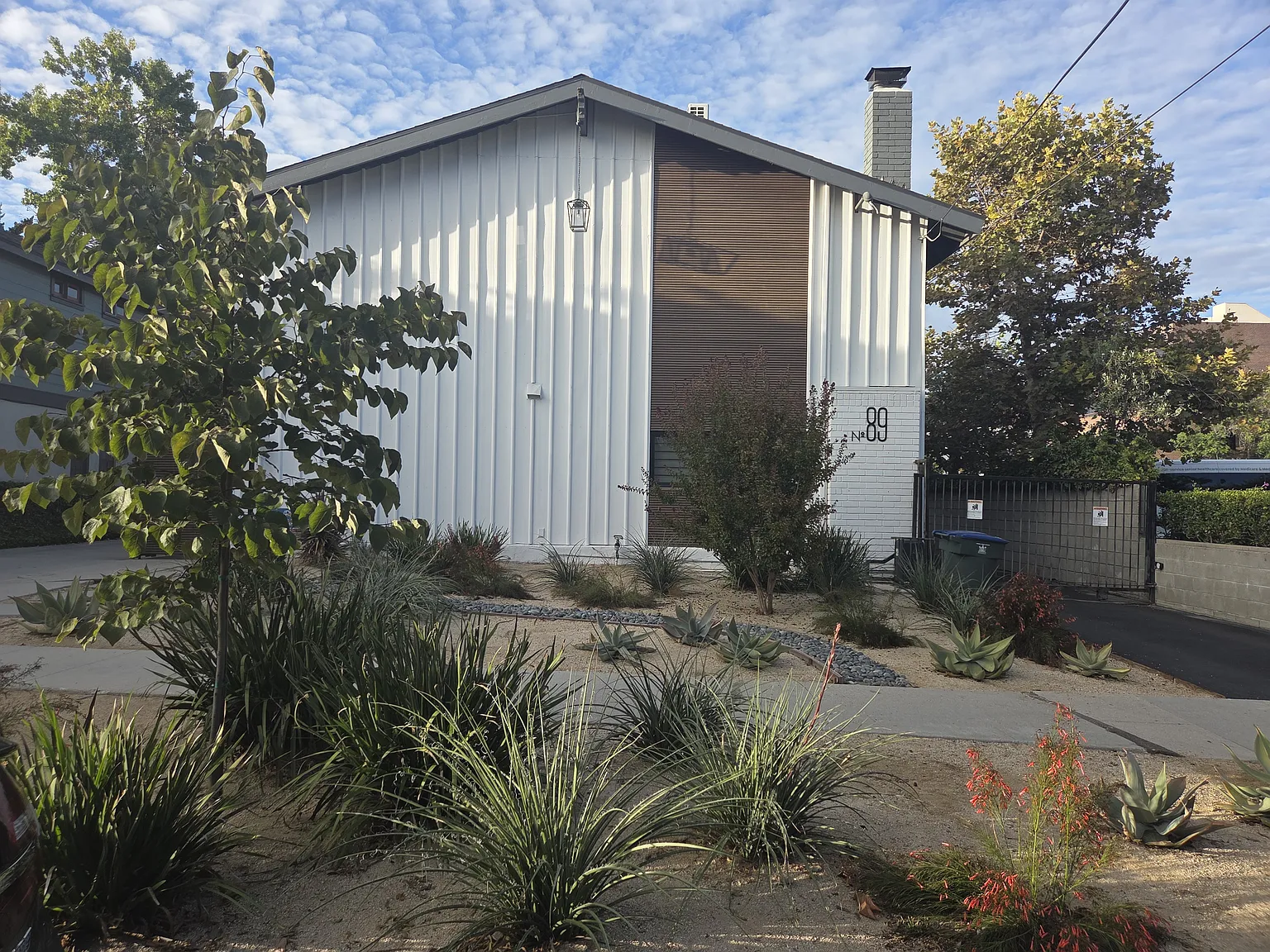 2 bed, 900 sqft, $3,150 — Photo 1