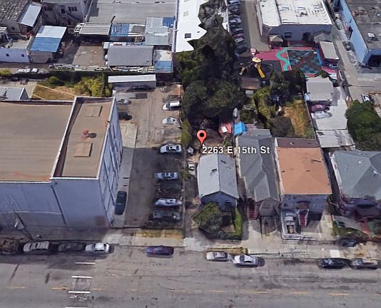 3rd image of 2263 E 15th St
